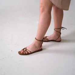 Sandaly|Balagan Amfi Sandaly, Karmelowy