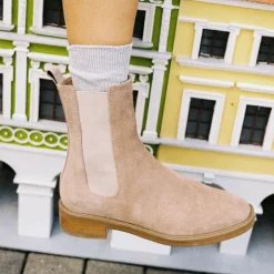 Sztyblety|Balagan Arava Sztyblety, Szary Welur