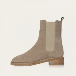 Sztyblety|Balagan Arava Sztyblety, Szary Welur