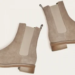 Sztyblety|Balagan Arava Sztyblety, Szary Welur