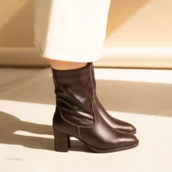 Botki|Balagan Gawoa Botki, Ciemny Braz