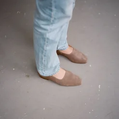 Baleriny|Balagan Malben Baleriny, Marrone