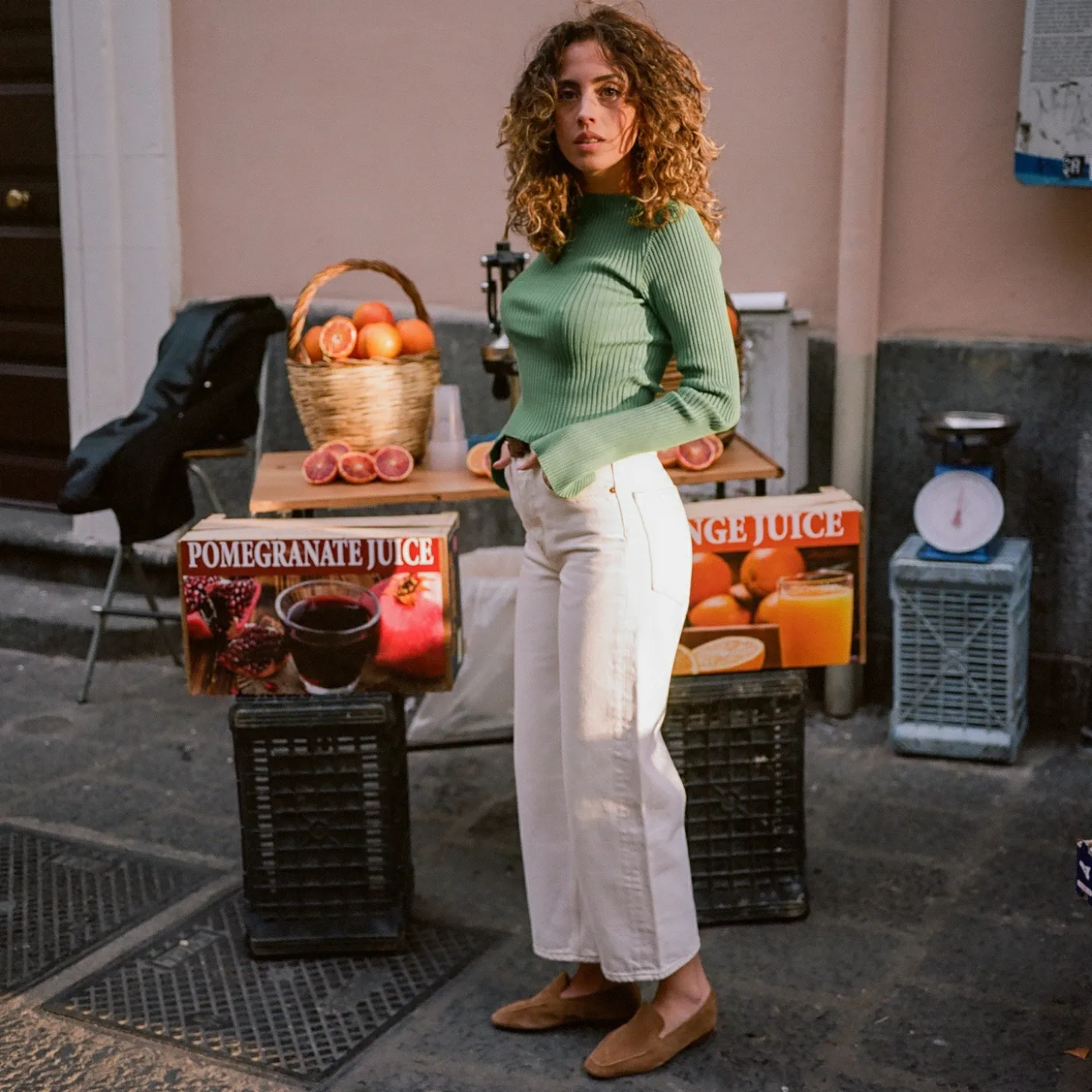 Półbuty|Balagan Monsieur Półbuty, Karmelowy Welur