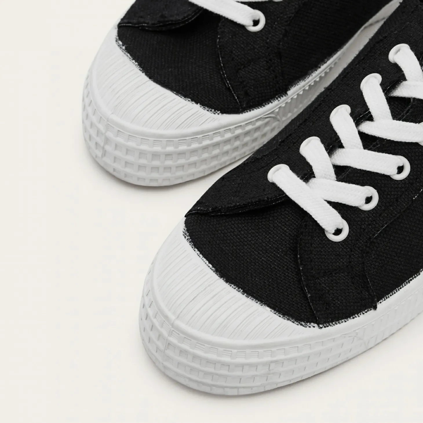 Sneakersy|Balagan Novesta Star Master Sneakersy Damskie Vegan, Czarne Na Bialym