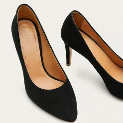 Szpilki|Balagan Rita Szpilki, Czarny Zamsz