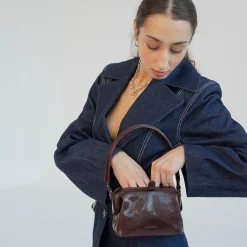 Minitorebki|Balagan Roha Torebka, Ciemny Braz