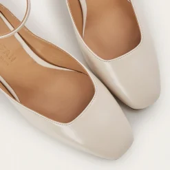 Czółenka|Balagan Sira Czółenka, Kremowy