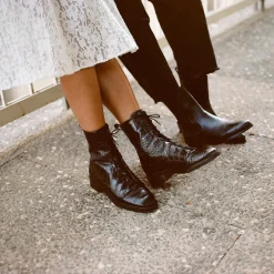 Sztyblety|Balagan Ukaf Botki, Czarny