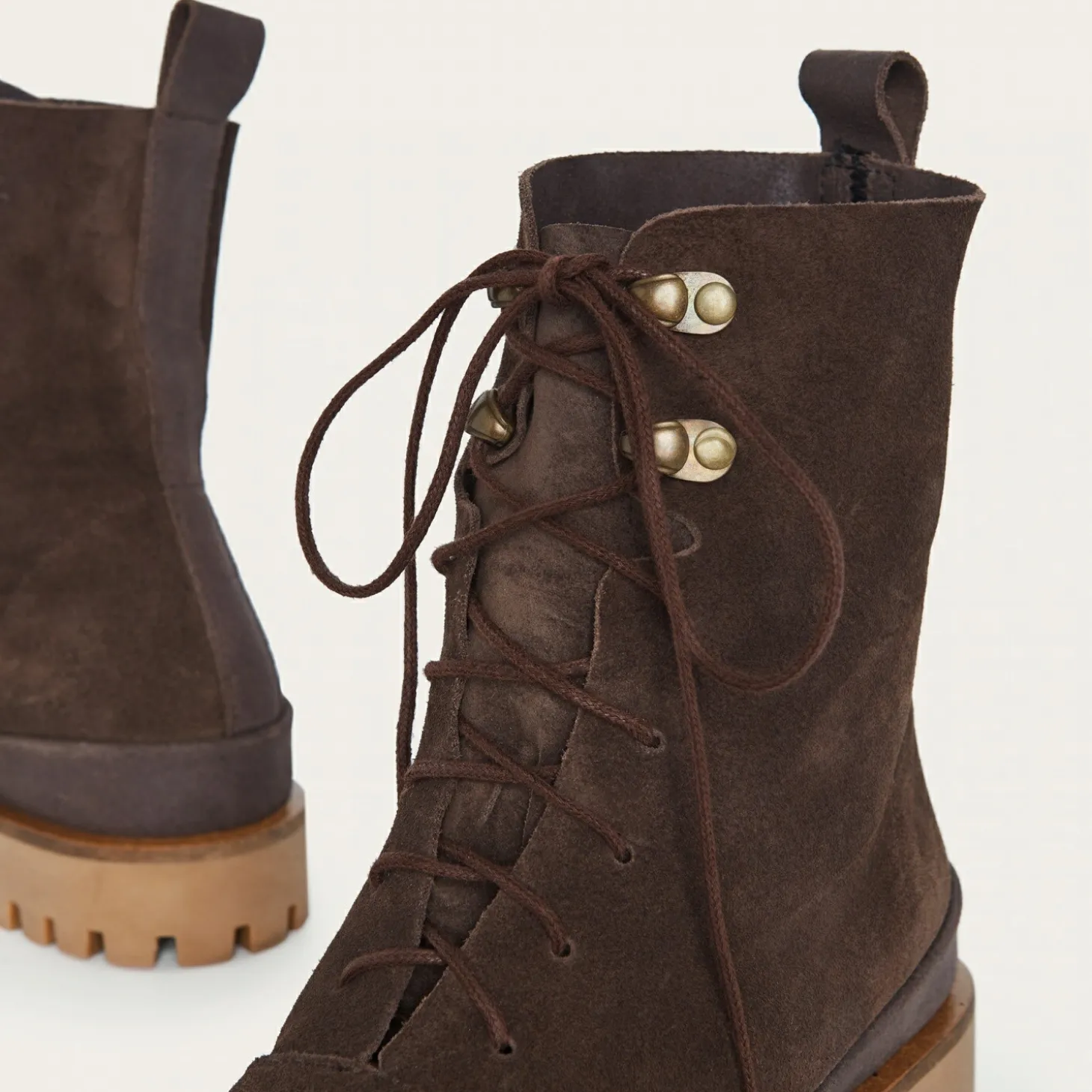 Botki|Balagan Yaar Botki, Kawowy Welur